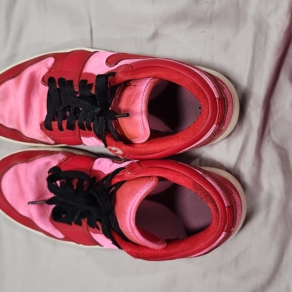 Women air jordan pink/red shoes size 8.5 - Picture 9 of 11